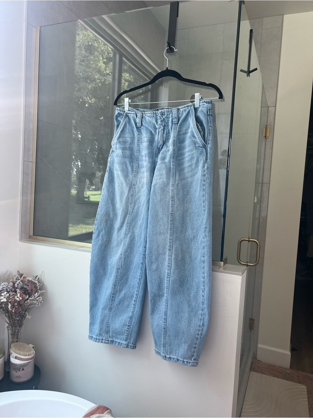 Universal Thread Barrel Ankle Jeans - Picture 1 of 6